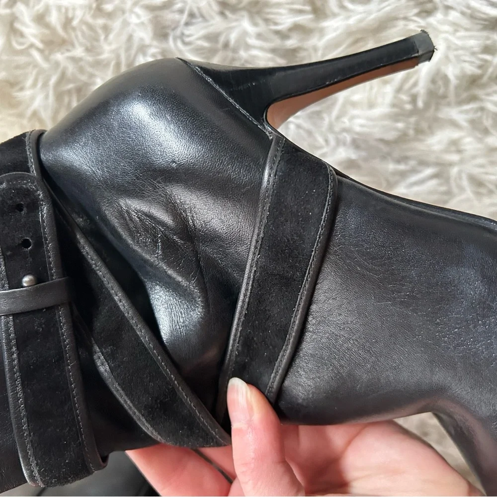 ☀️3/$25 Cole Haan TALIA Black Leather Heeled Ankle Bootie air 5 - Picture 4 of 5